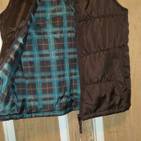 Reversible vest - Picture 2 of 3